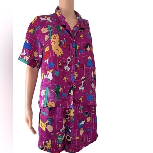 Peanuts Snoopy Cast Raspberry Silk Like Two Piece Short Pajama Set- Size Small - Picture 1 of 6